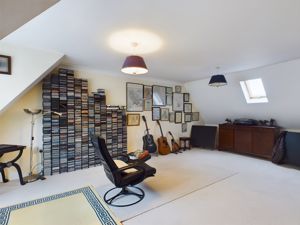 Bedroom- click for photo gallery